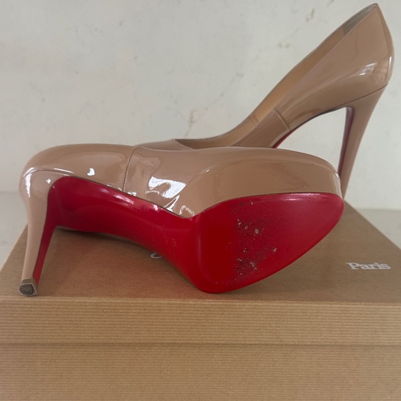 Christian Louboutin Nude Patent Leather Pumps - Picture 8 of 9